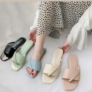 [신상오픈런]여성용 심플한 파스텔 컬러 사선 스트랩 쪼리 샌들 (35834263)