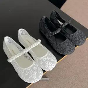 [신상오픈런]여성용 플라워 패턴 시스루 메리제인 플랫 슈즈 (35829994)