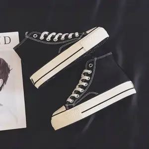 여성 통굽 플랫폼 하이 스니커즈 키높이 레이스업 운동화 2색