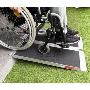 휴대용 장 경사로 휠체어 경량휠체어 이동 턱넘는 진입로 무대계단 접이식 휴대 계단