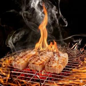 짚불삼겹살 1kg 볏짚 초벌 통삼겹살 캠핑고기 냉삼 수입