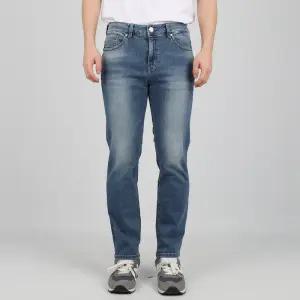 게스 남성 청바지 크롭 스트레이트 미디엄블루 MP1D6054