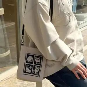 크로스백 도그 여행 가방 니트 산책 핸드폰 미니