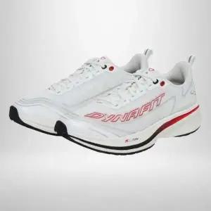 다이나핏 남성 여성 경량 고탄성 피스테런 런닝화 워킹화 운동화 YUS23N21W2 156934