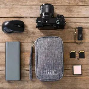 [셀러에이드]디지털 여행 파우치 USB 보조배터리 충전기 스마트폰 여행 노트북