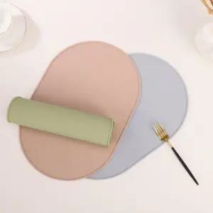 오발 형태 실리콘 소재 다용도 식탁매트 테이블매트