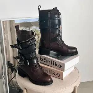 [신상오픈런]여성 스트리트 레이스업 리본 장식 레이어드 중간 부츠 (41993087)