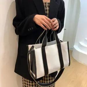 [콩심팥심]메리울리 가벼운토트백 캔버스토트백 기저귀가방 데일리가방