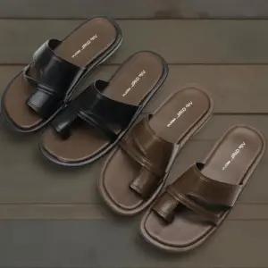 [신상오픈런]여성용 블랙 베이지 발가락 무광 플랫 슬리퍼 샌들 (39139927)