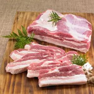 위너스푸드 보리먹인 캐나다산 삼겹살 수육용 1kg