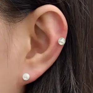 하프 아크릴 볼 써지컬 스틸 피어싱 택1 써지컬피어싱 써지컬스틸피어싱 서지컬피어싱