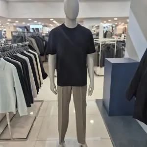 [지오지아]손 세탁이 가능 루즈핏 반팔 라운드 티셔츠ABF3TR1101