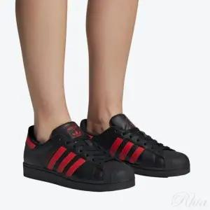 [아디다스] 슈퍼스타 II 블랙 레드 스니커즈 IH4172 153462646