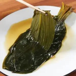 한식 간장 명이나물 장아찌 350g 산마늘 장아찌 명이 장아찌 명이나물무침 집 밥반찬 밑반찬 명이나물절임