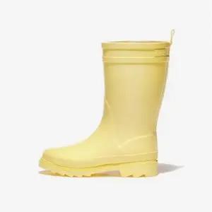 휠라 케즈 미들 라인 레인부츠 - 700 5XM02356G 261324