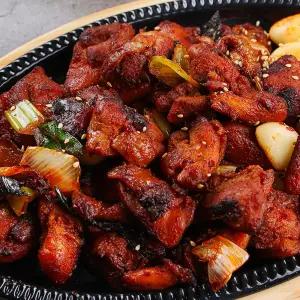 직화 닭다리살 볶음 캠핑 밀키트 200g