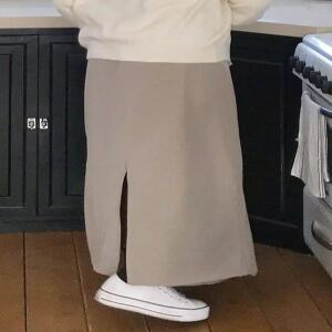 베이지 절개라인 포인트 뒷밴딩 H라인 롱 스커트