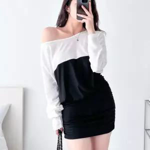 여자 섹시 여리 오프숄더 배색 셔링 슬림 미니원피스_3