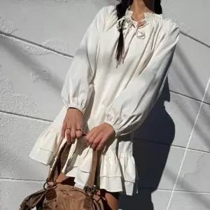 [옷자락]여성 리본 프릴 캉캉 봄 데이트룩 퍼프 미니 드레스