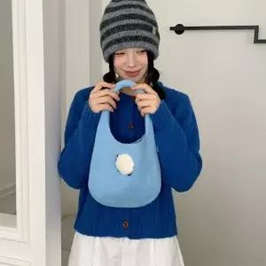 은창]스노우볼 러블리 니트 폼폼 가방 토트백 크로스백 숄더 토트백 가방 미니 털가방 겨울 가방 여성 여성