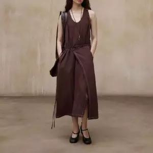 스트랩롱원피스 커스텀클로즈 홀터넥 스트랩원피스 브라운컬러 백리스