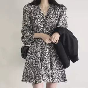 플레어미니원피스 여성 데일리 스타일 플라워 랩 스타일 플레어 미니 원피스