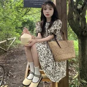 귀여움 가득 예쁜 플라워 패턴 미니 원피스 카라원피스