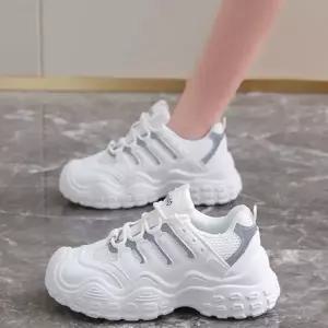 여성 러닝화 데일리 트레이닝화 조깅화 여성 운동화 메쉬 아웃도어 워킹화 캐주얼 플랫폼 로우 레저 패션