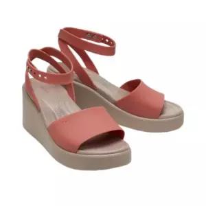 [크록스]CROCS 여성 브루클린 앵클 스트랩 웨지 SPI (24SWSD209406) 24SWSD209406_Z2DT 695801