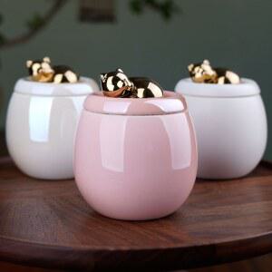세라믹 동물 장례용 항아리 방습 밀봉 애완동물 유골함 고양이와 털 수염 이빨 및 유골 보관 기념품