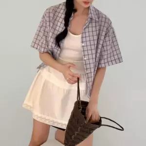 [신상오픈런]여성 체크 패턴 반팔 세미크롭 셔츠 코튼 레이온 (37713431)