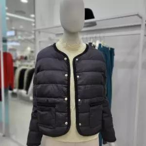 꼼빠니아다운경량 패딩 점퍼 CAEW0WIH400_JK