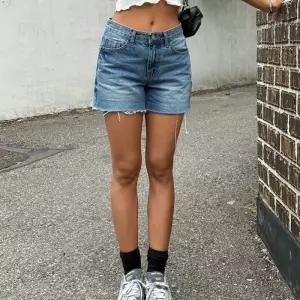 [다잇템]여자 핫팬츠 중청 SS 3부 폴딩 컷오프 청반바지 (33374745A)