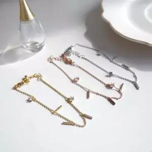 [다잇템]여자 실버 금색 3Type 로즈 직선 큐빅 참 팔찌 (12472413A)