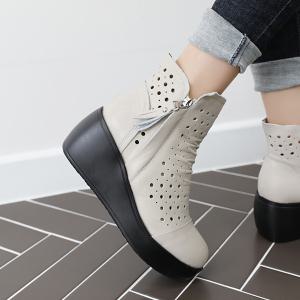 [제이슈] 천연소가죽 리먼트 통굽 펀칭 앵클부츠