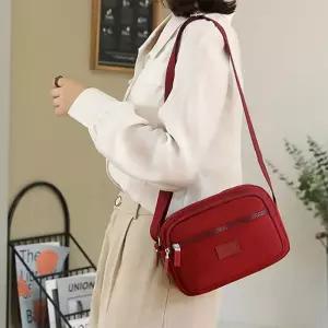 [신상오픈런]여행보조 지퍼 천가방 엄마 여성 빨간색 크로스백 (29252073)