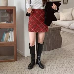 [신상오픈런]체크치마 h라인 슬림핏 딱붙 빨간색 일자미니스커트 (29414555)