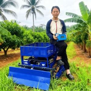 맞춤형 원격 제어 잔디깎이 CE IOSS 인증 EU 표준 전기 트랙형 경사면 등반 기능 유럽 시장용 제설 탑재