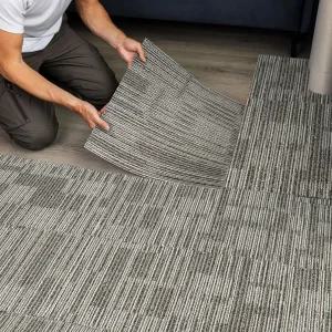 유요우스 24개 상업용 카펫 타일 20인치 x 트윌 자카드 사각형 미끄럼 방지 백킹 64.58제곱피트 재사용