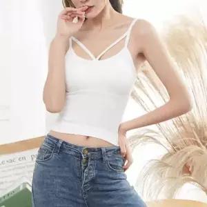 여자 V끈 나시 캡 내장 탑브라 이너웨어 민소매 숏나시 숏탑 크롭탑