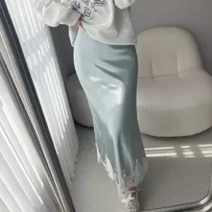 글램핏 브리치 / 레이스 새틴 히든 밴딩 실크 머메이드 A라인 롱 스커트 4컬러1202986