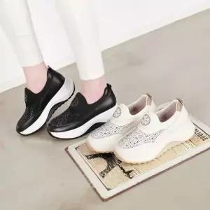 여자 큐빅 통굽 슬립온 데일리 캐주얼 스니커즈