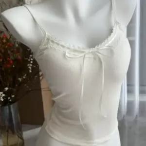 [라일리여성언더웨어] Rly 캡 레이스 나시 여성 브라 끈 내장 화이트 이너