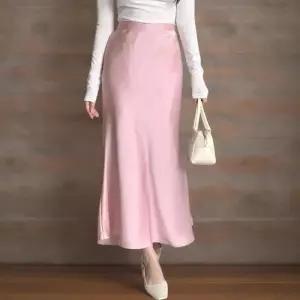 [신상오픈런]여성 새틴 머메이드 롱 스커트 뒷밴딩 클래식 스타일 (42304751)