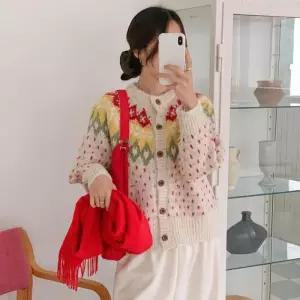 [신상오픈런]여성 무지개 색상 라운드넥 도트 부클 니트 카디건 (42519881)