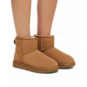 어그 [WOMEN] 오버로크 스티치 미니 부츠 (클래식 II) - 체스넛 / 1016222-CHE 228975