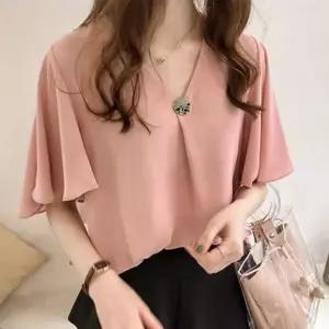 여성 여름 간절기 빅버튼 브이넥 러플 쉬폰 블라우스 러플블라우스 브이넥블라우스 간절기블라우스