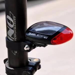 [2개구성] 스피드 태양광충전 충전식 후레쉬 조명 라이딩 자전거 후미 라이트 안전 야간 등 EWD2B319