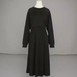 [신상오픈런]여성용 기본 컬러 허리밴드 플레어 롱 드레스 (42003943)