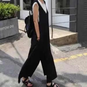 [신상오픈런]여성용 캐주얼 깊은 브이넥 후면 지퍼 와이드핏 점프수트 (41993096)